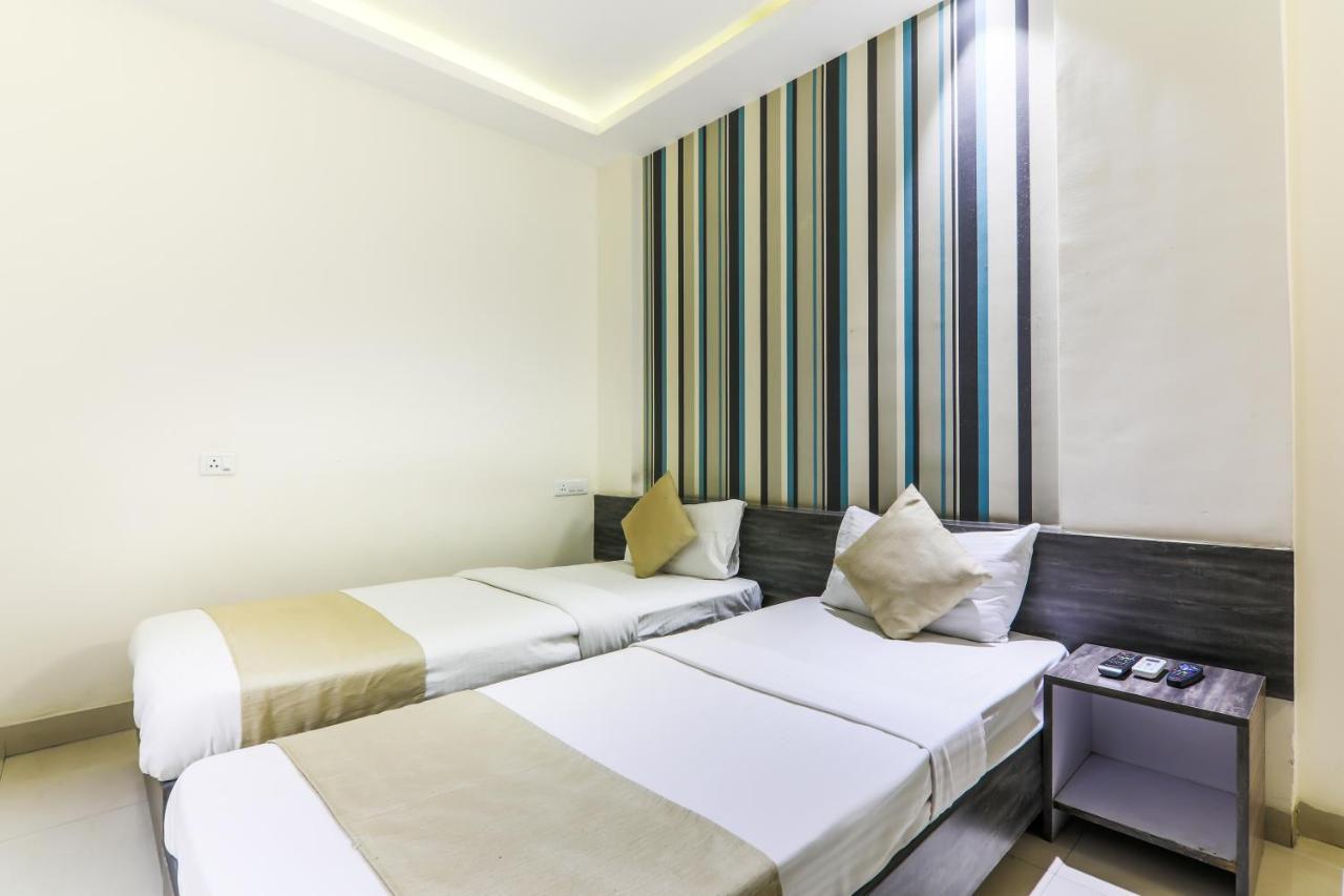 Magnus Calypso Suites Viman Nagar Пуна Экстерьер фото