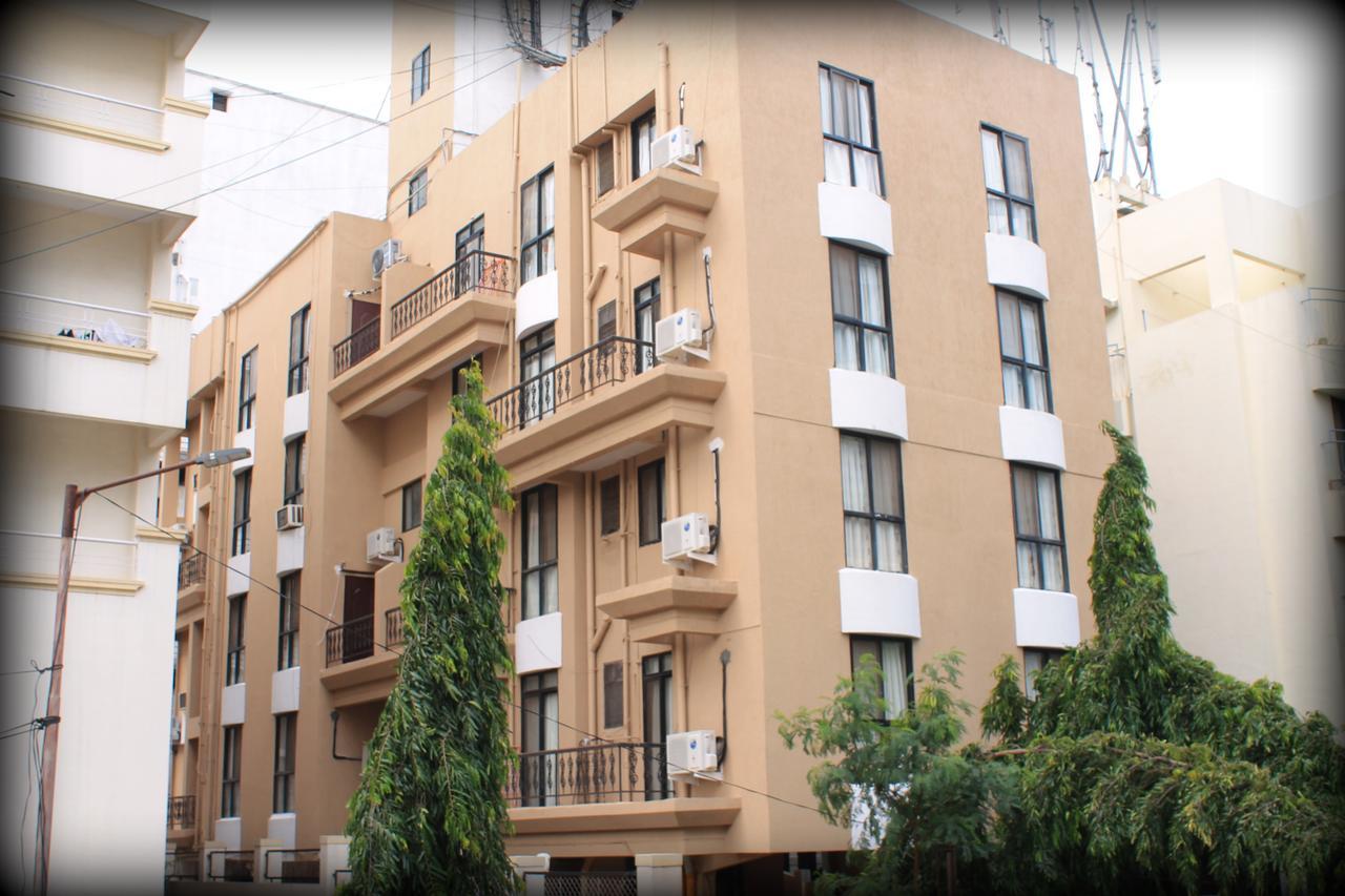 Magnus Calypso Suites Viman Nagar Пуна Экстерьер фото